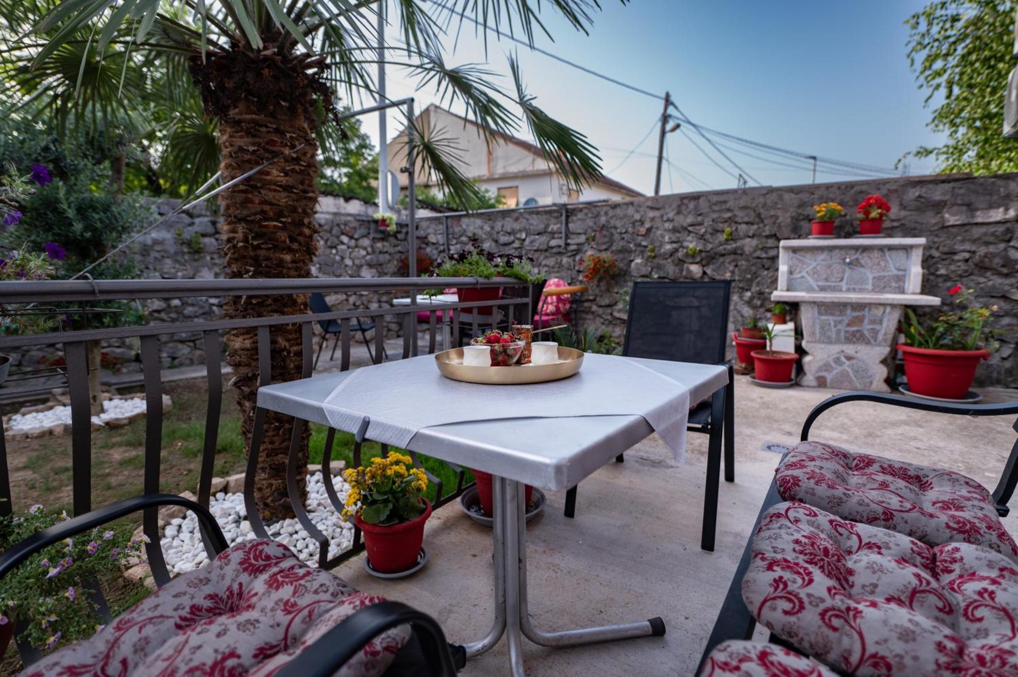 Apartmani Kaan Ποντγορίτσα Εξωτερικό φωτογραφία