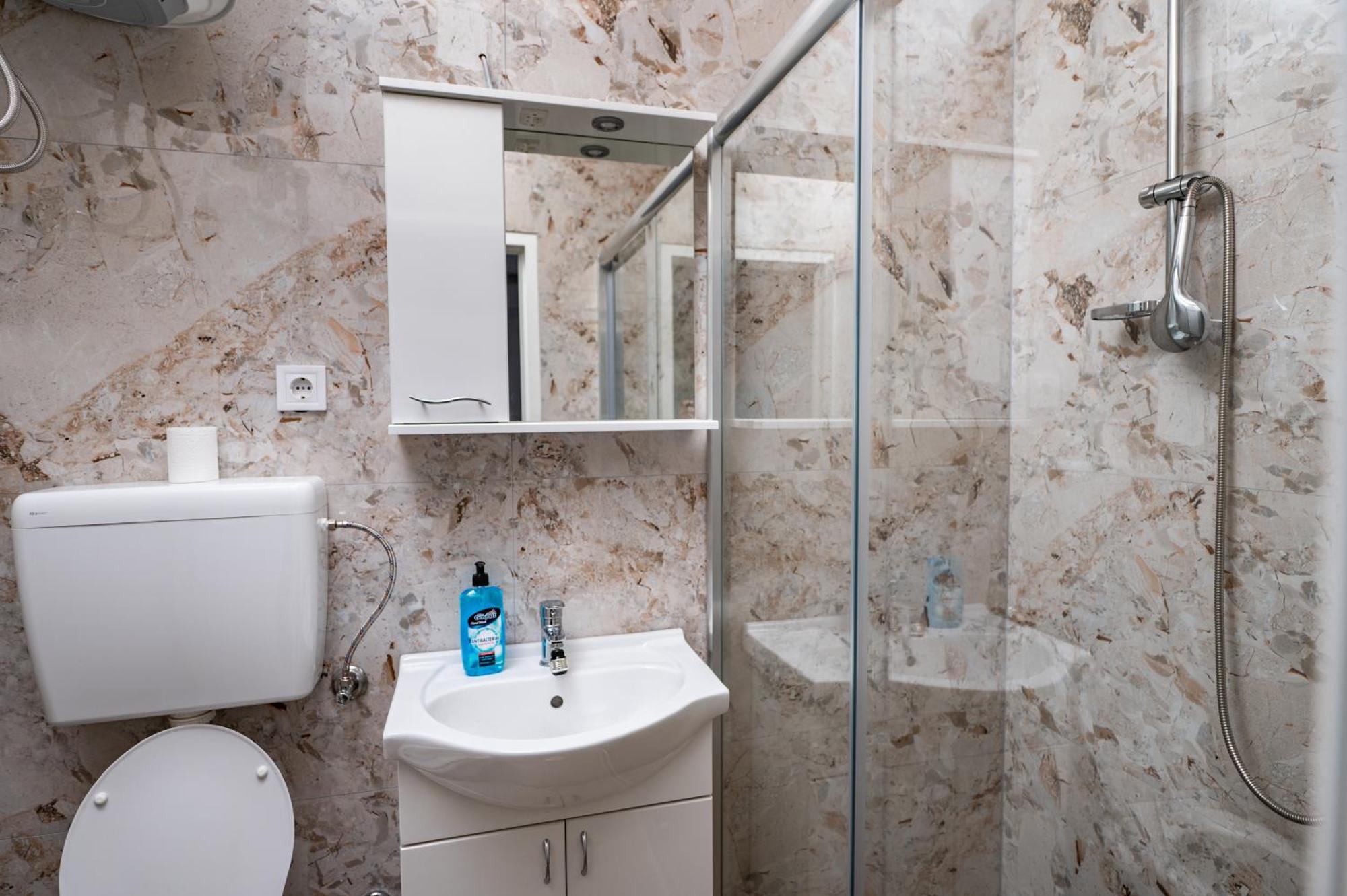 Apartmani Kaan Ποντγορίτσα Εξωτερικό φωτογραφία