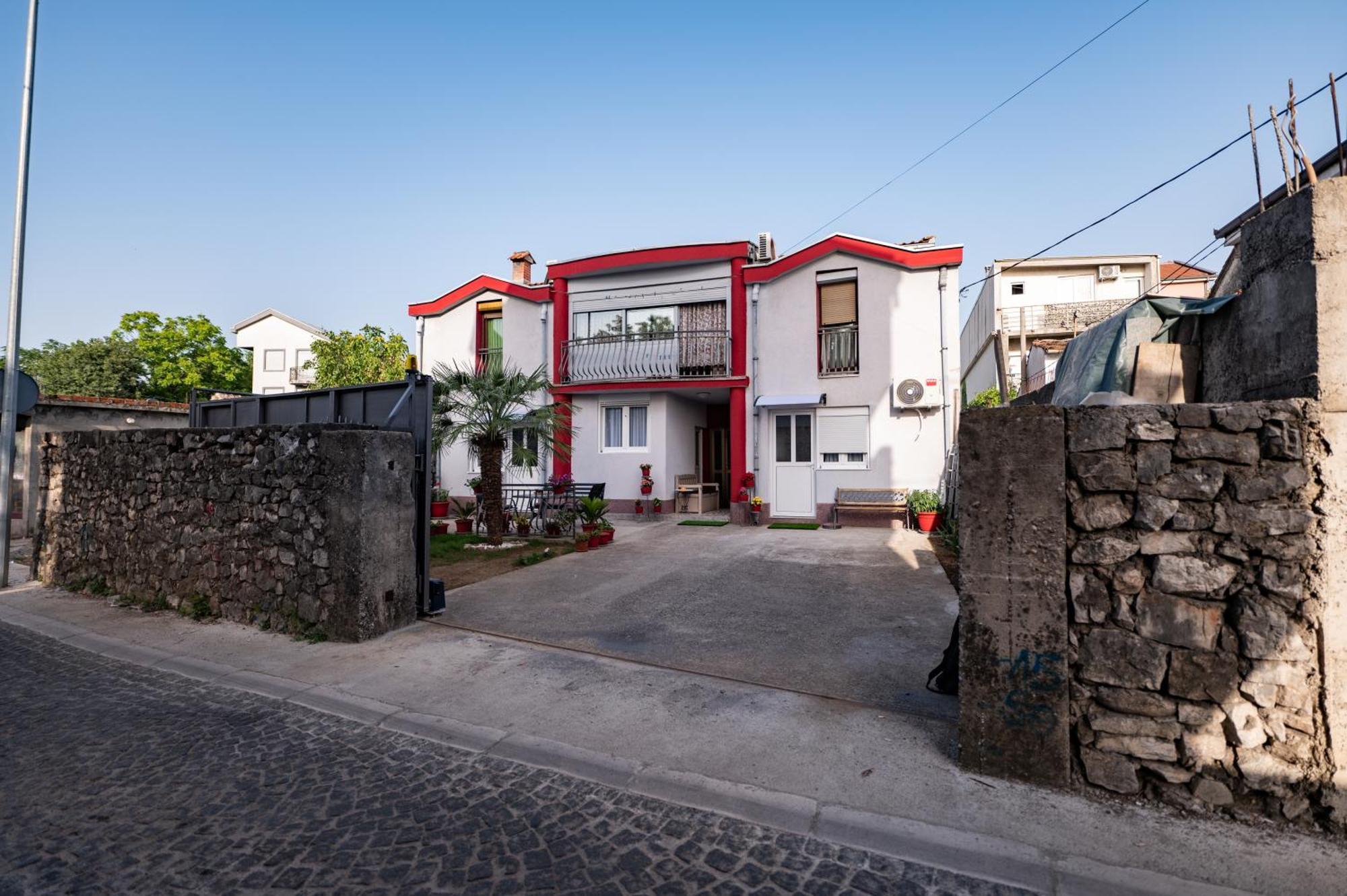 Apartmani Kaan Ποντγορίτσα Εξωτερικό φωτογραφία